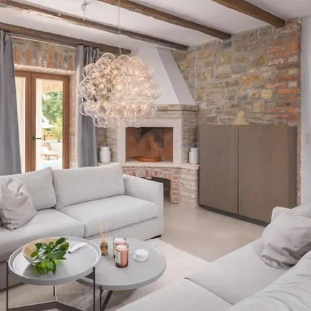 Vila Aurelia By Guide Cabrunici