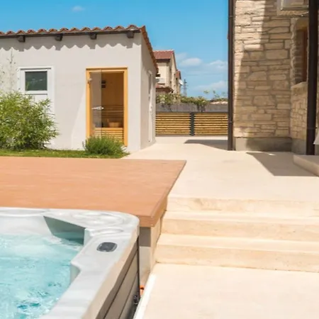 Aurelia By Guide Villa *